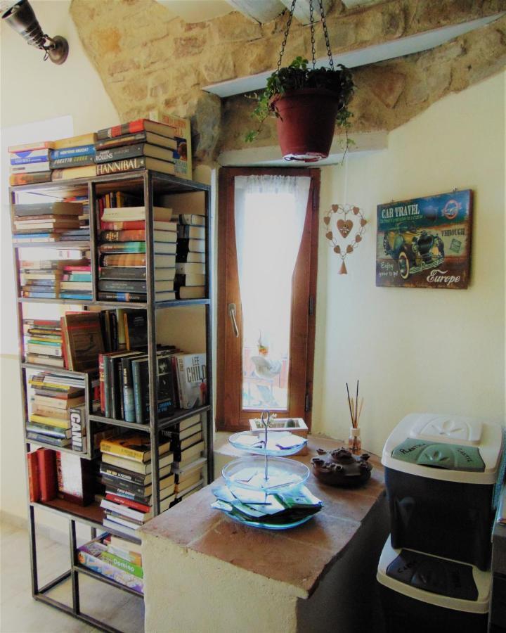 B&B Un Posto Nel Mondo Siena Exterior photo
